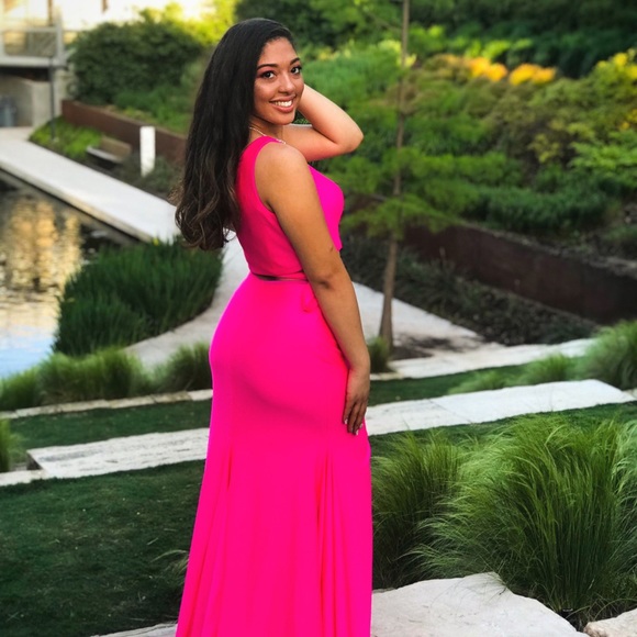 COLORS Prom Dress - Picture 1 of 8